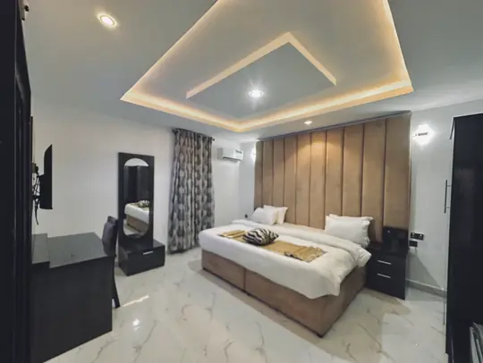 Horizon Suite, photo 2 of 15