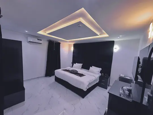 Horizon Suite, photo 6 of 15