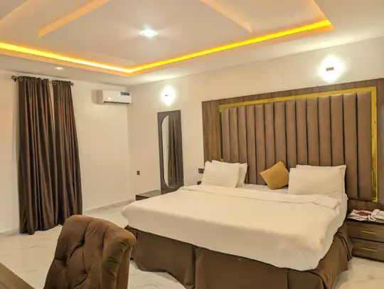 Horizon Suite, photo 11 of 15