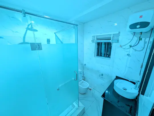 Horizon Suite, photo 13 of 15