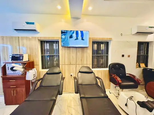 Salon treatment chairs